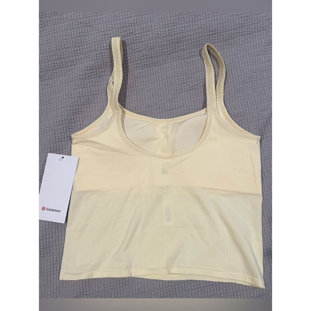 NWT 10 Ebb to Street Scoop-Neck Cropped Tank Top Padded Lululemon - Picture 4 of 9